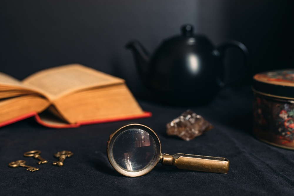Jeu d'évasion et enquête à la Sherlock Holmes